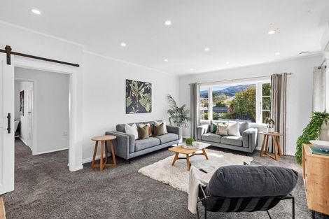 Photo of property in 44 Palmer Crescent, Silverstream, Upper Hutt, 5019