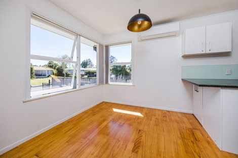 Photo of property in 18 Tairere Crescent, Rosehill, Papakura, 2113