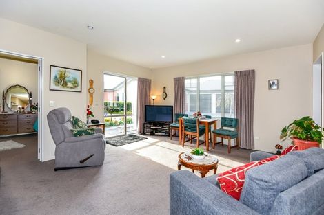 Photo of property in 24 Streamside Court, Woolston, Christchurch, 8062