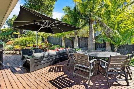 Photo of property in 57 Maxwelton Drive, Mairangi Bay, Auckland, 0630