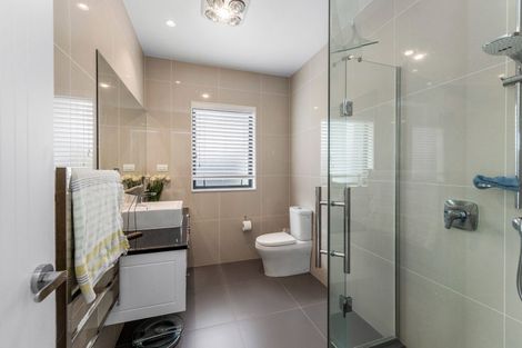 Photo of property in 60 Harvest Avenue, Orewa, 0931