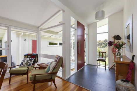 Photo of property in 2 Williams Terrace, Fitzherbert, Palmerston North, 4410