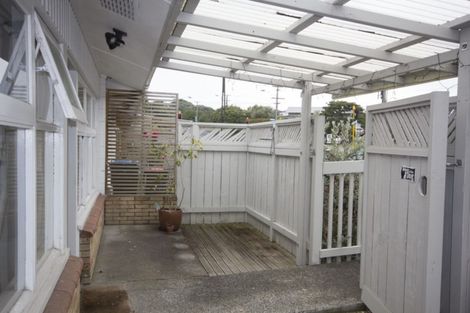 Photo of property in 4/188 Captain Springs Road, Onehunga, Auckland, 1061