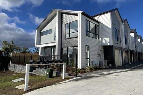 Photo of property in 3b Westall Road, New Lynn, Auckland, 0600