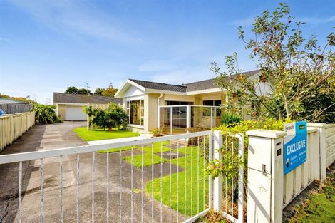 Photo of property in 18 George Street, Hawera, 4610