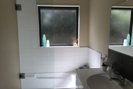 Photo of property in 168 Verbena Road, Birkdale, Auckland, 0626