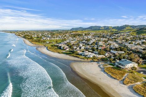 Photo of property in 9 Hinemoa Road, Waihi Beach, 3611