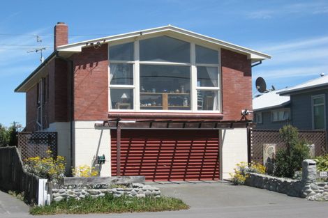Photo of property in 386 Marine Parade, South New Brighton, Christchurch, 8062