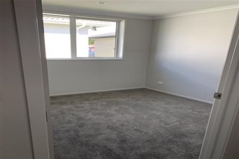 Photo of property in 10a Mcgreal Place, Weymouth, Auckland, 2103