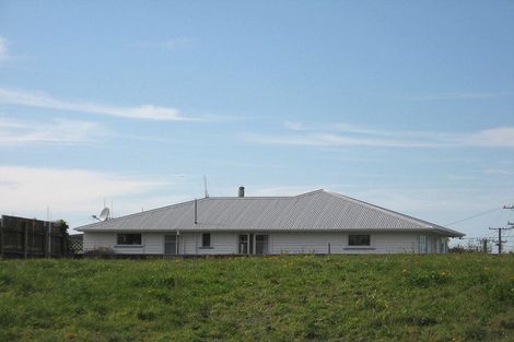 Photo of property in 6 Glenn Street, Castlecliff, Whanganui, 4501