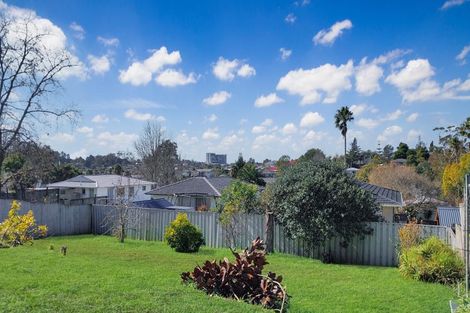 Photo of property in 18 Solar Road, Glen Eden, Auckland, 0602