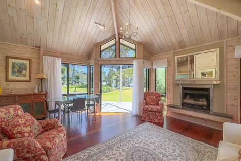 Photo of property in 79 Tangiteroria Lane, Pauanui, Hikuai, 3579