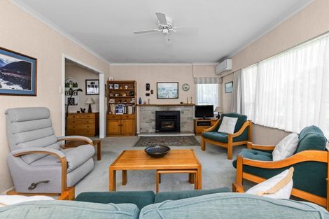 Photo of property in 49 Avondale Road, Taradale, Napier, 4112