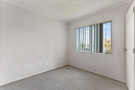 Photo of property in 16 Ashmere Lane, Weymouth, Auckland, 2103