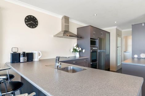 Photo of property in 53 Omokoroa Road, Omokoroa, 3114