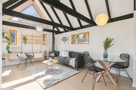 Photo of property in 4/8 Elphinstone Avenue, Strathmore Park, Wellington, 6022