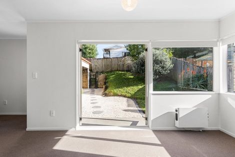 Photo of property in 37 Kona Crescent, Henderson, Auckland, 0610
