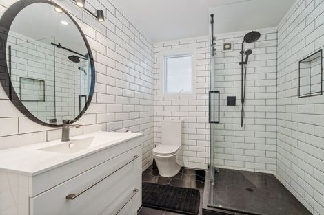 Photo of property in 137a Cook Drive, Whitianga, 3510