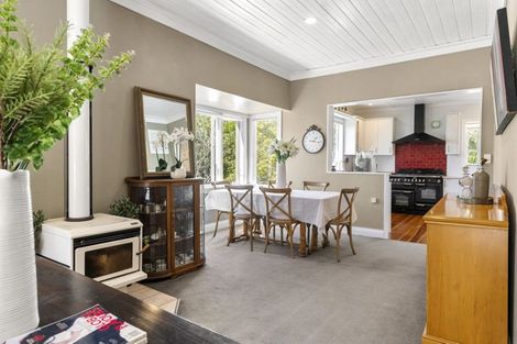 Photo of property in 10a Waterview Road, Stanley Point, Auckland, 0624