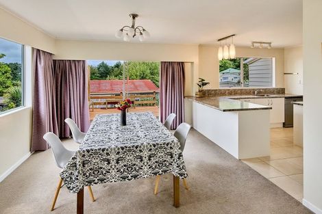 Photo of property in 14 Ardal Grove, Tirohanga, Lower Hutt, 5010