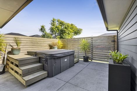 Photo of property in 18 Rawiri Drive, Bell Block, New Plymouth, 4312
