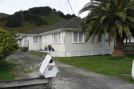 Photo of property in 10 Frederick Street, Wainuiomata, Lower Hutt, 5014