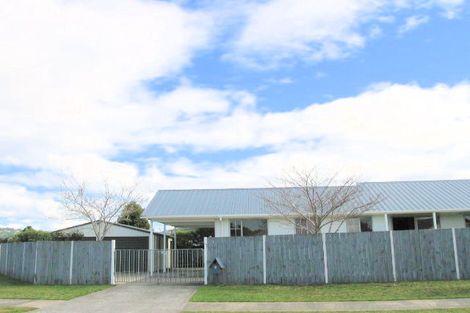 Photo of property in 1 Belray Place, Papamoa Beach, Papamoa, 3118