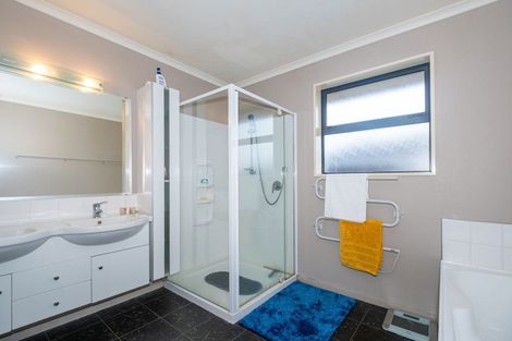 Photo of property in 34 Tancred Street, Geraldine, 7930