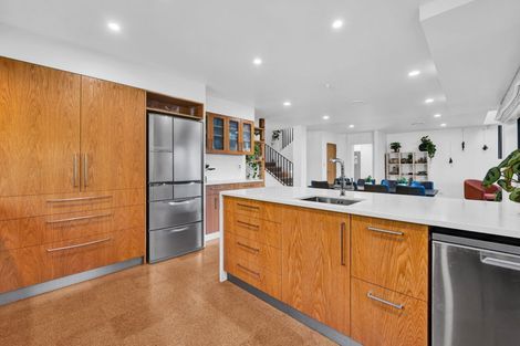 Photo of property in 5-7 Adam Lile Drive, Highlands Park, New Plymouth, 4312