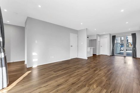 Photo of property in 5 Tahingamanu Road, Hobsonville, Auckland, 0616