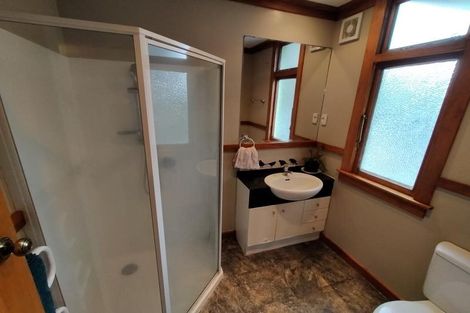 Photo of property in 20 Alfred Street, Roslyn, Palmerston North, 4414