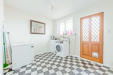 Photo of property in 7 Gibson Drive, Hornby, Christchurch, 8042