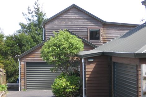 Photo of property in 1/60 Rangatira Road, Beach Haven, Auckland, 0626