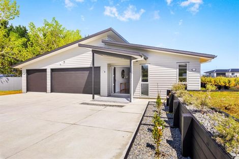 Photo of property in 2d Masters Road, Waiuku, 2681