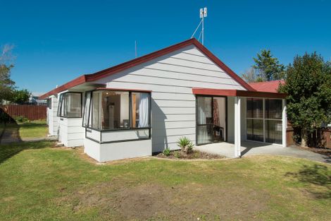 Photo of property in 7b Lyn Grove, Papamoa Beach, Papamoa, 3118