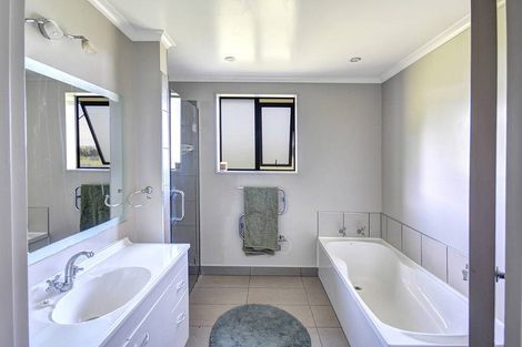 Photo of property in 345 Riccarton Road West, Mosgiel, 9092