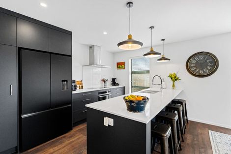 Photo of property in 9 Pahiki Crescent, Levin, 5510