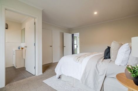 Photo of property in 3 Manchester Street, Takaro, Palmerston North, 4412