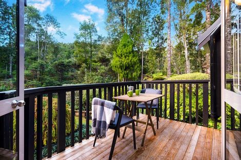 Photo of property in 19 Fawcett Road, Laingholm, Auckland, 0604