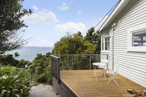 Photo of property in 118 Grafton Road, Roseneath, Wellington, 6011