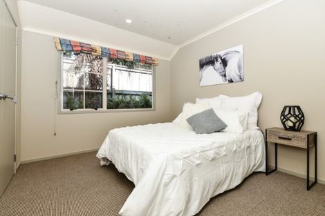 Photo of property in 18 Roderick Place, Rototuna, Hamilton, 3210