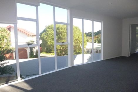 Photo of property in 18 London Road, Korokoro, Lower Hutt, 5012