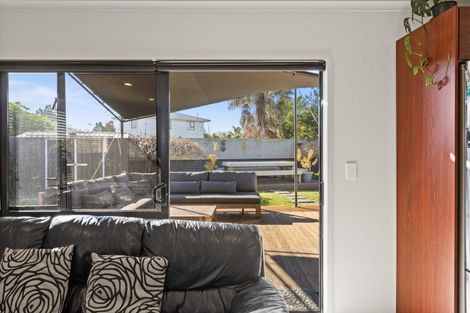 Photo of property in 24 Mcnaughton Place, Onekawa, Napier, 4110