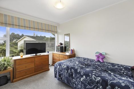 Photo of property in 3a Chancellor Way, Crofton Downs, Wellington, 6035