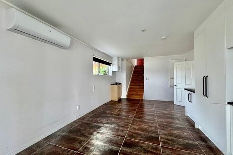 Photo of property in 49 Rosewarne Crescent, Glendene, Auckland, 0602