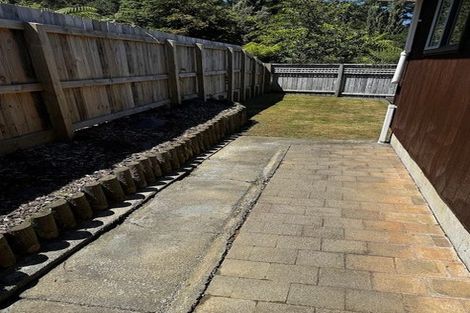 Photo of property in 2/5 Montgomery Street, Stokes Valley, Lower Hutt, 5019