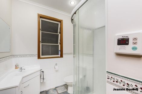 Photo of property in 9 Innes Place, Roslyn, Palmerston North, 4414