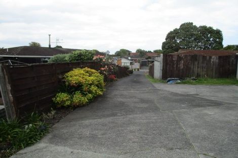 Photo of property in 2/14a Kurnell Drive, Botany Downs, Auckland, 2010