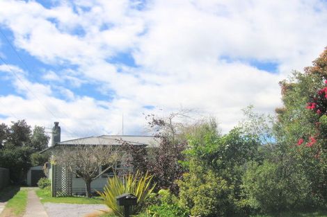 Photo of property in 10 Charles Crescent, Rainbow Point, Taupo, 3330