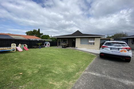 Photo of property in 1/10 Fortunes Road, Half Moon Bay, Auckland, 2012
